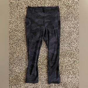 Lululemon Black Camouflage Cropped Leggings